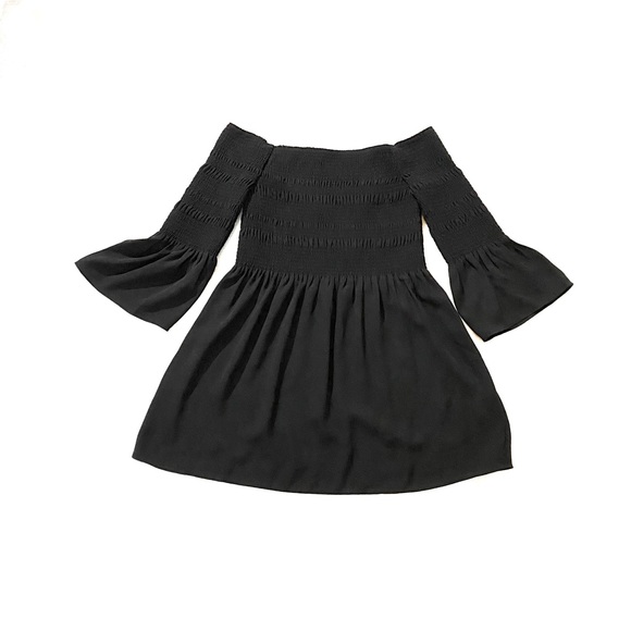 Aritzia Babaton off the shoulder top - Picture 1 of 3